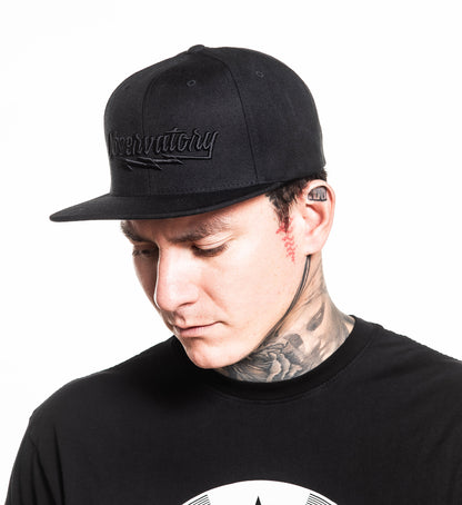 OBS STRIKER LOGO FLAT BRIM HAT