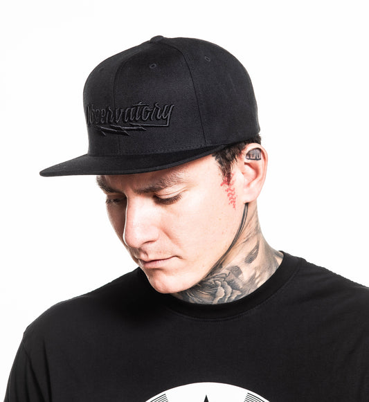 OBS STRIKER LOGO FLAT BRIM HAT